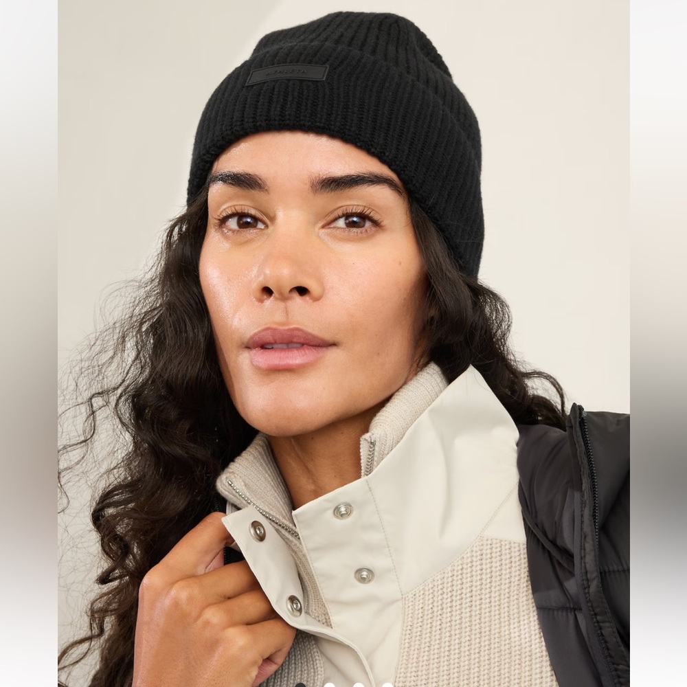 Athleta Winter hat black knit hat New with tags! O/S toque